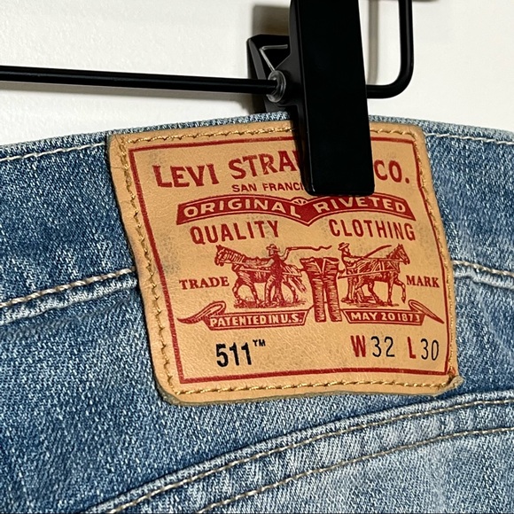 LEVI'S 511 Men's Slim Fit Slightly Distressed Jeans - Picture 5 of 11